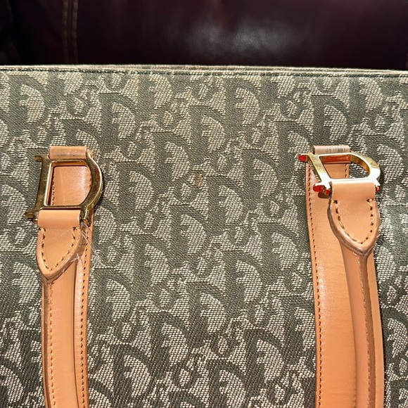 🔥🔥🔥Authentic Christian Dior Trotter Green Signature Tote Shoulder Bag - Picture 7 of 16